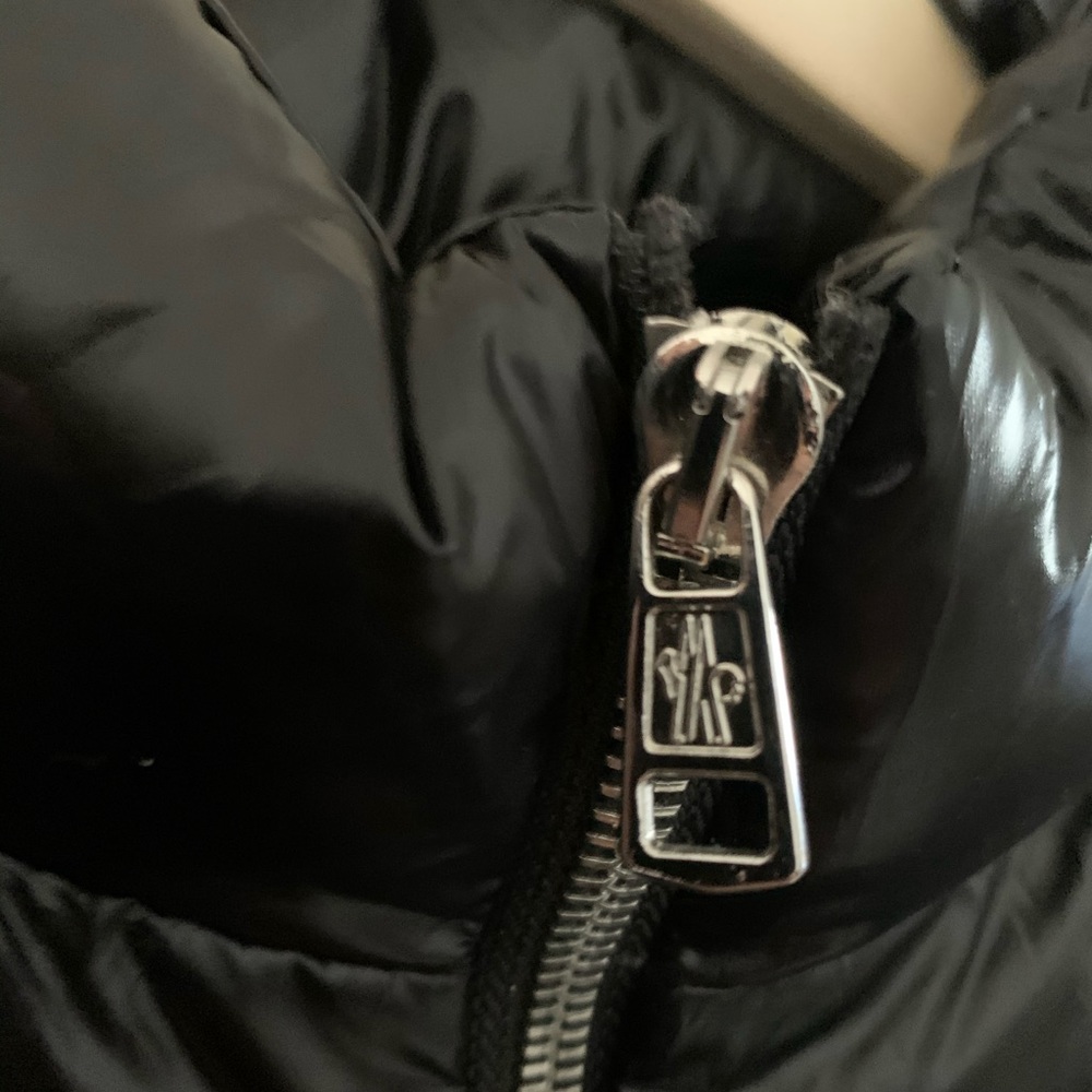 Moncler limited edition down jacket - Picture 5 of 8